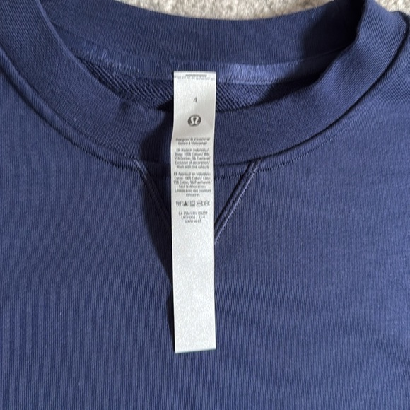 Lululemon Navy All Yours Crew Size 4 - Picture 4 of 7